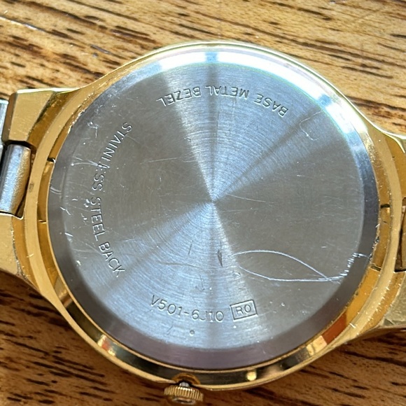 Lorus (Seiko) V501-6J10 Unisex Watch - Picture 8 of 11